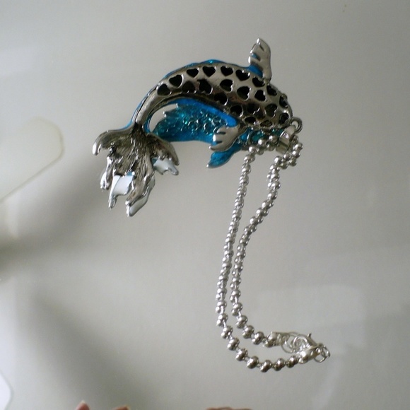 ❤️ Blue-Silver Fish Purse, Car Mirror Charm 5 Star - Picture 8 of 8